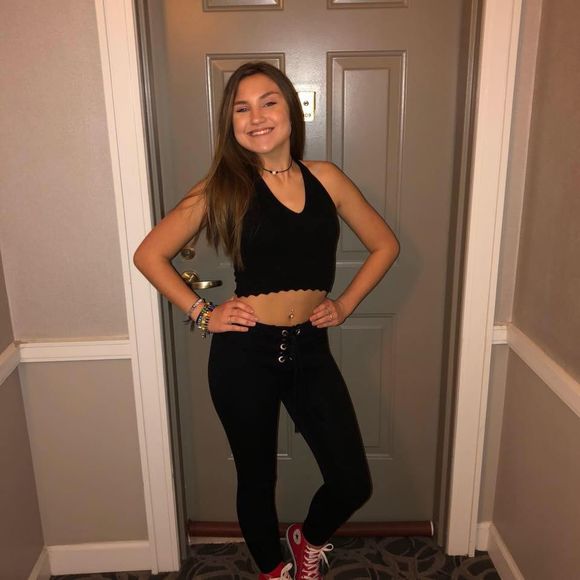 Meet your Posher, Allison - Picture 1 of 1